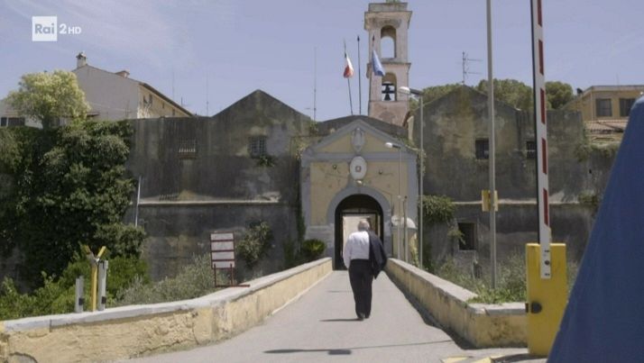 La rivolta nel carcere in alcune testimonianze Attualità PORTO AZZURRO