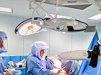 In sala operatoria con il robot Mako
