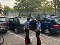 Carabinieri sul luogo dell'incidente
