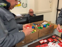 La merce sequestrata dalla guardia di finanza