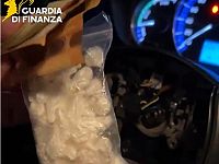 La cocaina rinvenuta nel vano dell'airbag