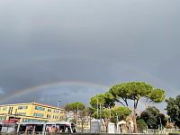 Il doppio arcobaleno nel cielo di Firenze