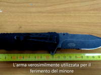 Il coltello probabilmente usato per la rapina al 13enne