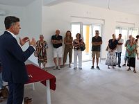 La consegna delle chiavi da parte del sindaco Conti