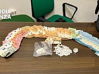 Droga e soldi sequestrati dalla Finanza