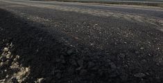 Nuovo asfalto a Uliveto e Caprona
