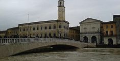 Bacino dell'Arno a rischio esondazioni e allagamenti
