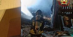 Incendio in garage, bombole gpl vicino alle fiamme