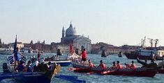 Venezia trionfa, Pisa in coda