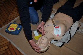 Nuovo defibrillatore, al via il corso per usarlo