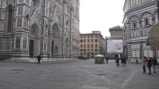 In foto piazza Duomo deserta durante l'emergenza Covid