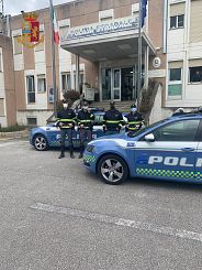 La polizia stradale di Lucca