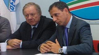 Massimo Parisi e l'ex ministro Altero Matteoli durante un evento di Forza Italia
