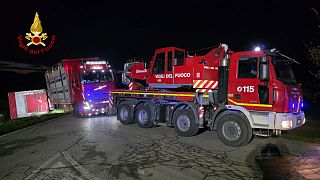 I vigili del fuoco sul luogo dell'incidente