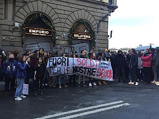 Gli studenti del liceo in una protesta di qualche mese fa