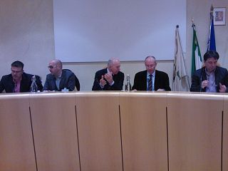 Silvano Crecchi, Alberto Falchi, Renzo Macelloni, Andrea Pieroni, Pier Paolo Tognocchi durante la conferenza stampa