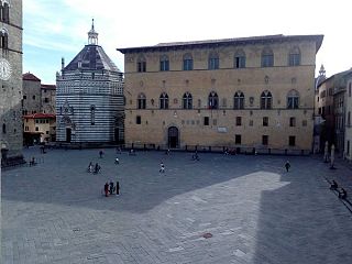 In foto la piazza del Duomo