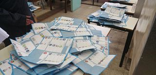 scrutinio delle schede per le elezioni comunali