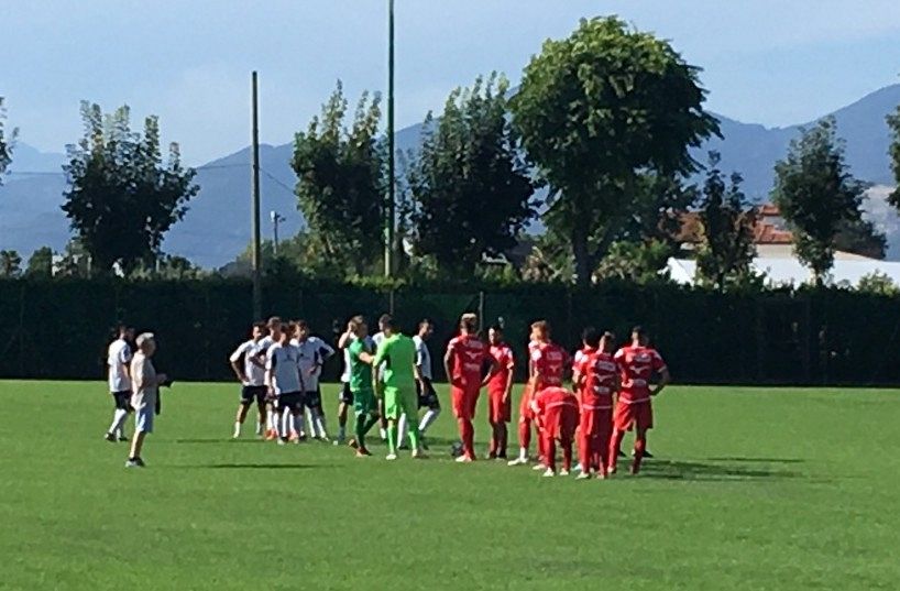 La prima partita ufficiale dell'Fc a Seravezza Sport PONSACCO