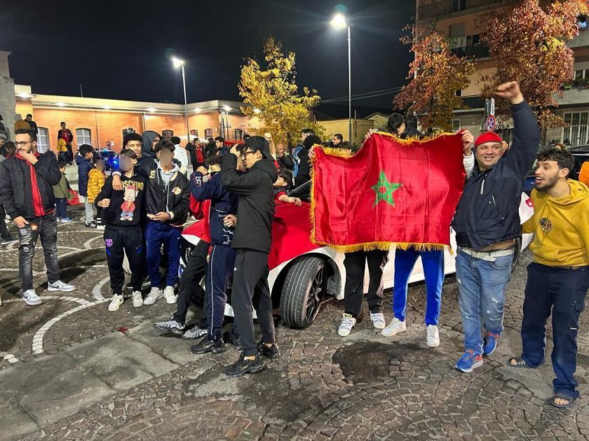 Marrocos nas quartas de final da Copa do Mundo, a festa nas ruas