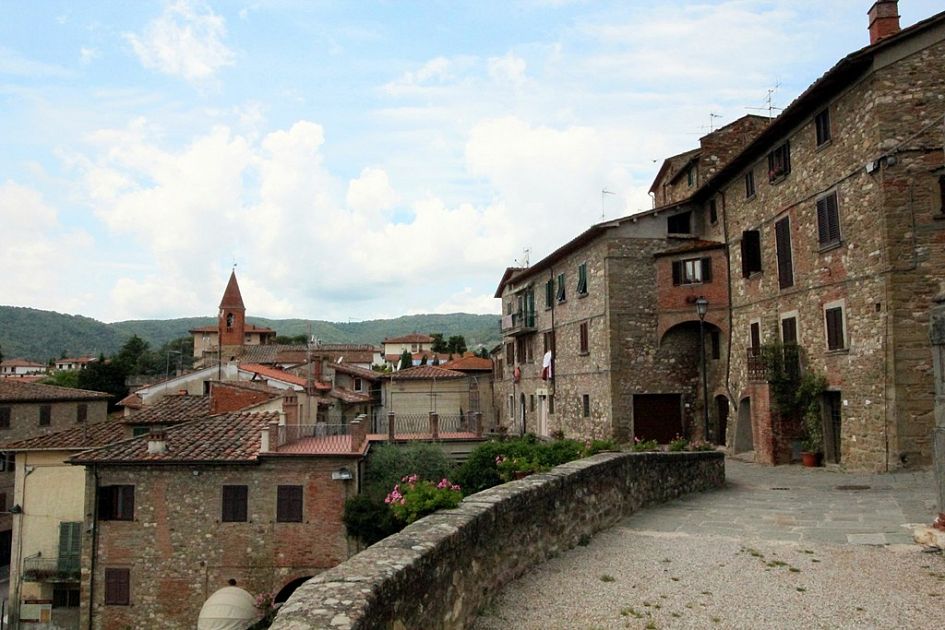 NAUTICA MARZIALI Bucine Ambra Valdarno Arezzo Toscana