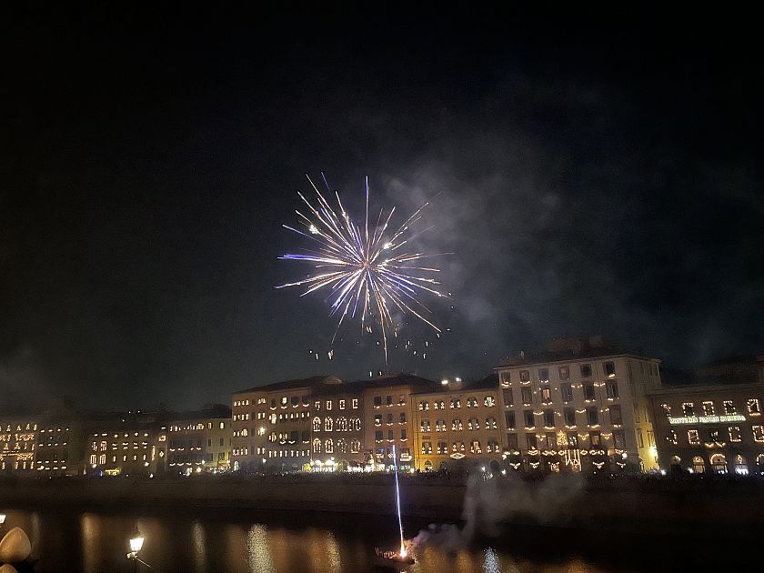 Lumini della Luminara di Pisa: come sono fatti