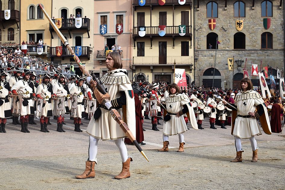 I figuranti di Signa Arretii ai raggi X Giostra Saracino AREZZO