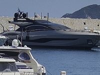 yacht