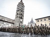 I reparti in piazza Duomo