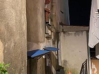 La disavventura capitata a San Nicola Arcella, dove Tommaso ha dovuto arrampicarsi da una finestrina per tornare a prendere le sue cose