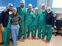 L'équipe chirurgica con il dottor Scatizzi