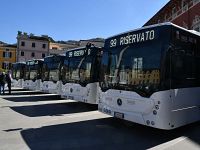 I nuovi autobus in piazza Aranci