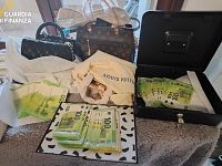 Soldi e moda contraffatta sequestrati dalla Finanza