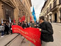 Il presidio dei lavoratori del Maggio Musicale Fiorentino