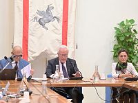 Il presidente Giani e la capo di gabinetto Manetti alla riunione della conferenza dei servizi