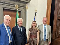 Da sinistra il presidente della Regione Eugenio Giani, Raymond Avansino, Marisa Avansino ed Eike Schmidt