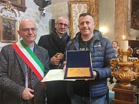 Il premio a Brunello Campetti ritirato dal figlio