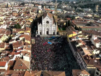 La veduta aerea di piazza Santa Croce durante la manifestazione