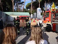 La Befana dei vigili del fuoco all'ospedale pediatrico Meyer di Firenze