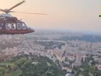 L'elicottero dei carabinieri durante l'operazione