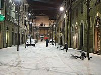 Neve nel 2010, via Lotti