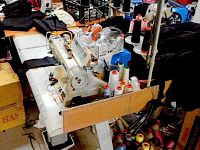 Una postazione lavoro nella fabbrica