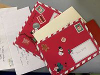 Alcune letterine a Babbo Natale smistate negli uffici postali toscani