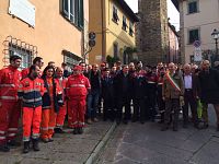 La protezione civile e le associazioni di volontariato accolgono il presidente Enrico Rossi a Vicopisano