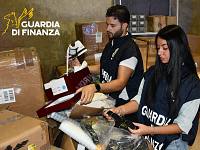 L'operazione anticontraffazione della guardia di finanza