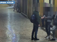 Una delle cessioni di droga documentate