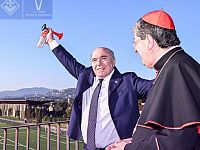 Rocco Commisso con il cardinal Betori all'inaugurazione del Viola Park