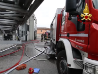 I vigili del fuoco sul luogo dell'incendio