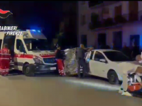 Carabinieri e ambulanza sul luogo del delitto