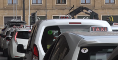 Sciopero taxi, tassametri fermi in tutta Italia